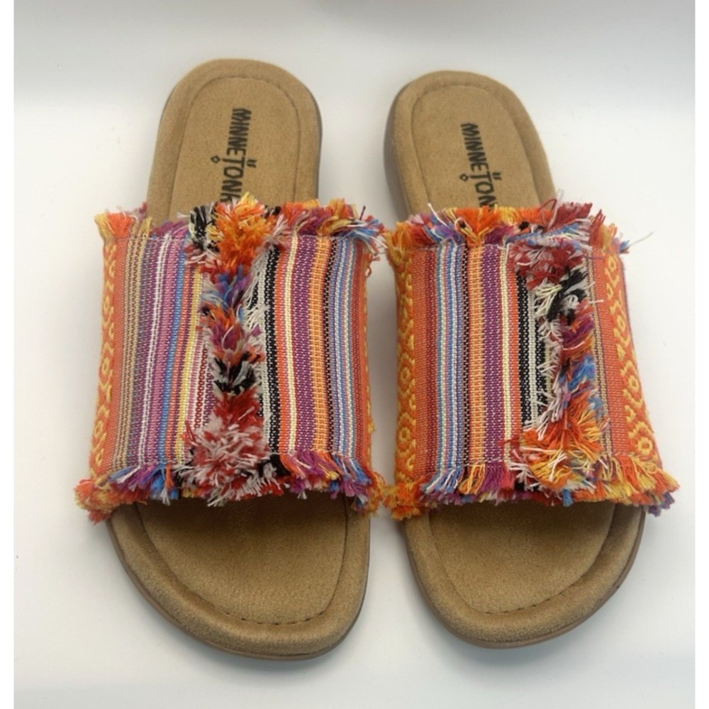 NWOT Minnetonka Vaca-Ready Boho Fun Bright Multicolored Slides Size 6